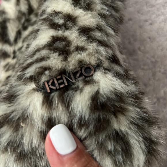 Sold Kenzo kids super cute feux fur gilet - Picture 4 of 11